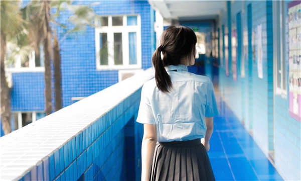 黄梅如何找到一个可以帮助我生孩子的女人？